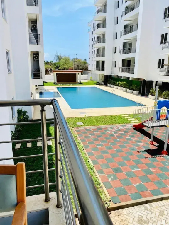 Aqua Gardens Apartments