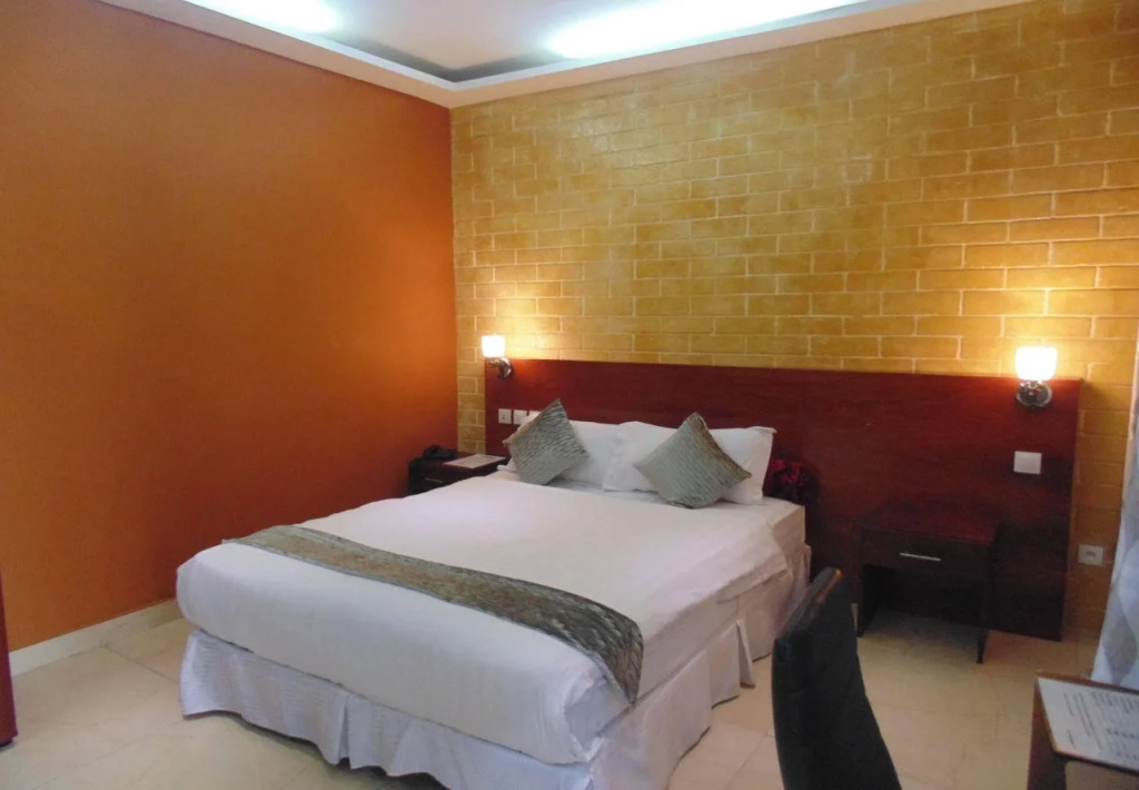 Gestone Hotel & Restaurant