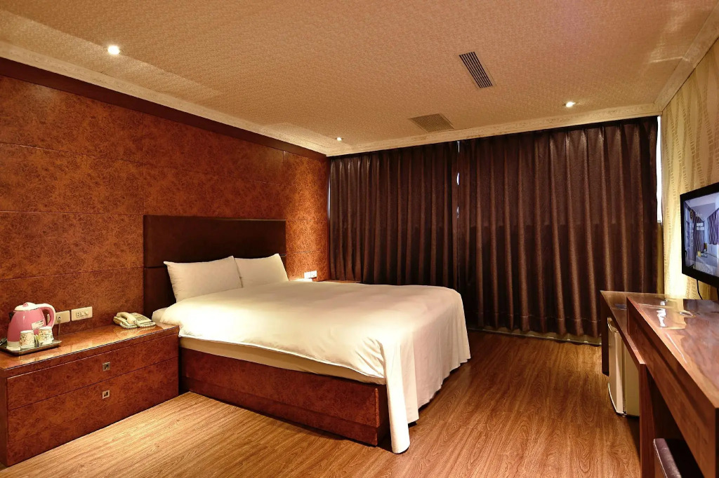 Golden Home Hotel