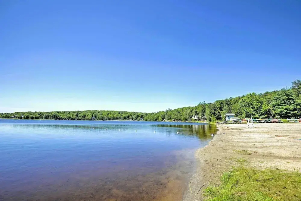 Hike, Swim, Ski & More: Home in Arrowhead Lakes!