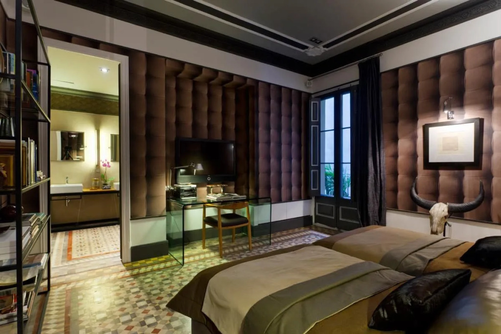 Barcelona - 2 Bedroom Apartment, Fireplace, Stained Glass Window - Hoa 42130