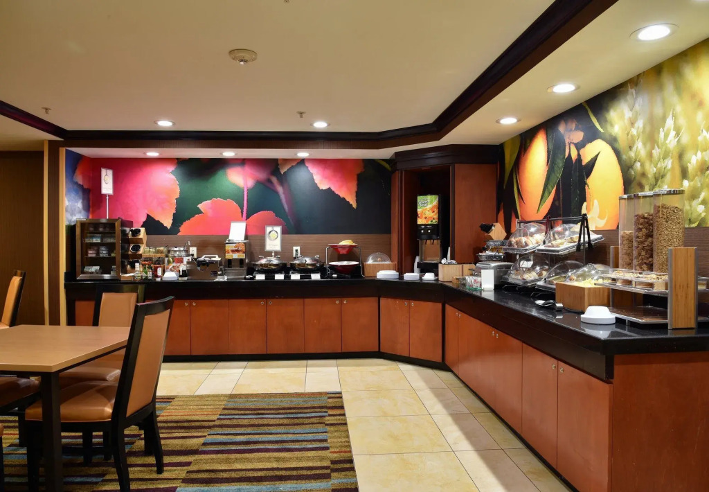 Fairfield Inn Hartford Airport