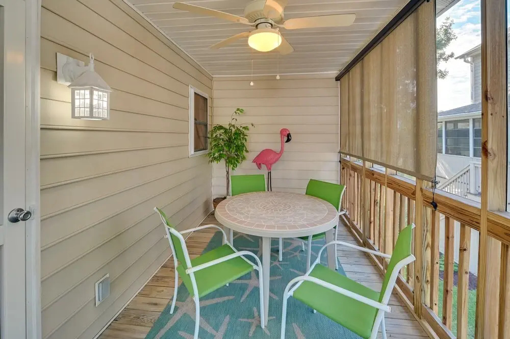 Walk to Ocean: Family Home in Surfside Beach