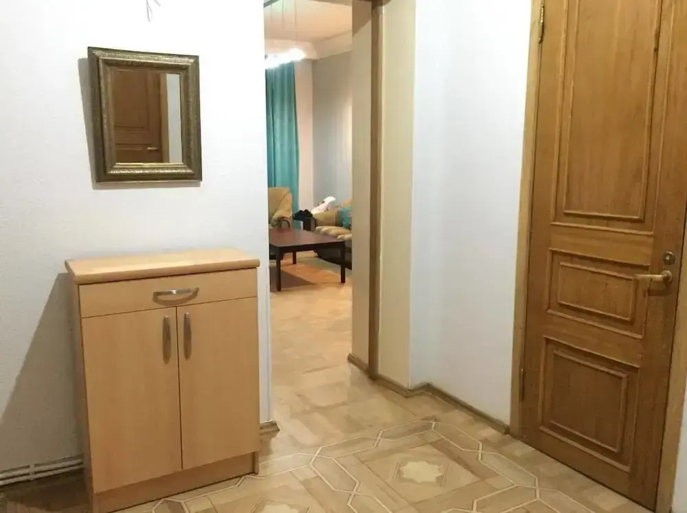 Republic Square apt&Tours