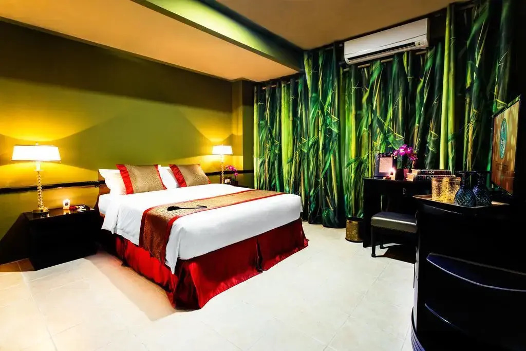 Chaweng Center Point Hotel