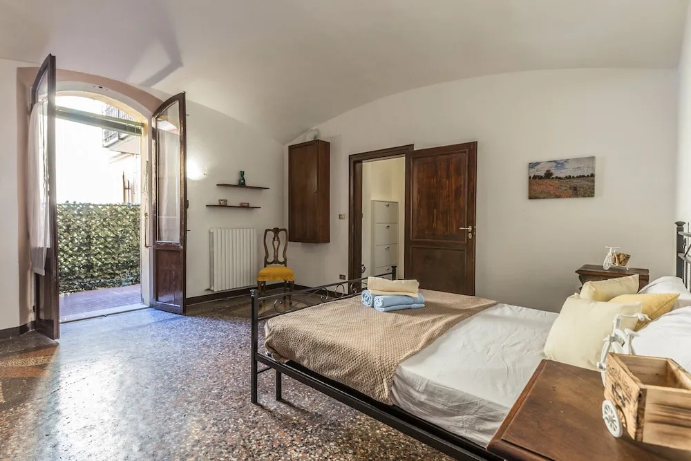 San Mamolo Retreats