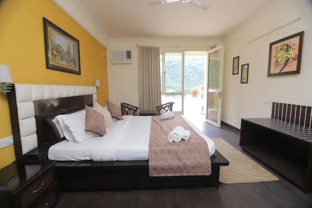 Aloha Rishikesh India Apartment by Nibhachi