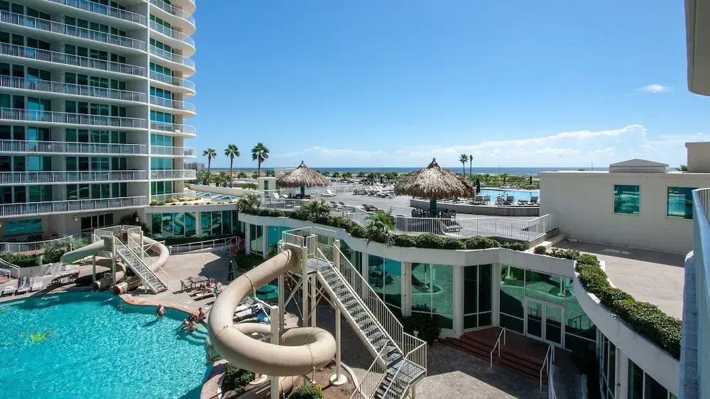 Poolside Condo With Bay Views - Unit Crc0309