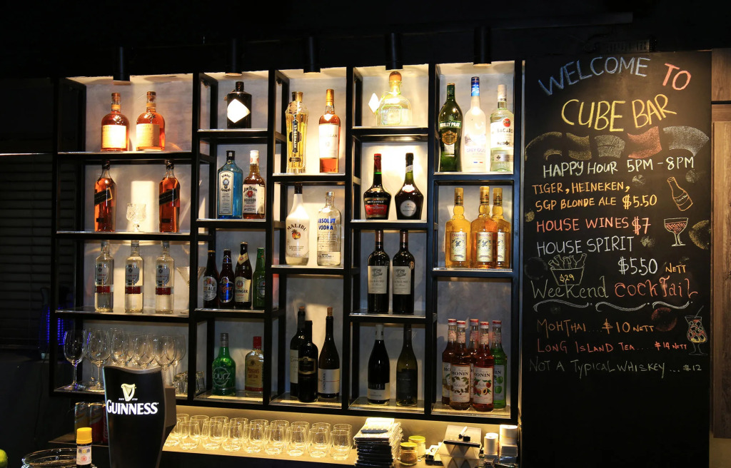 CUBE Boutique Capsule Hotel at Chinatown