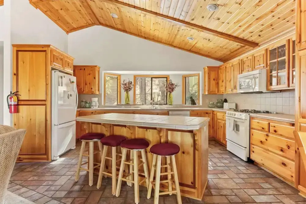 Hunter's Retreat in Upper Moonridge!