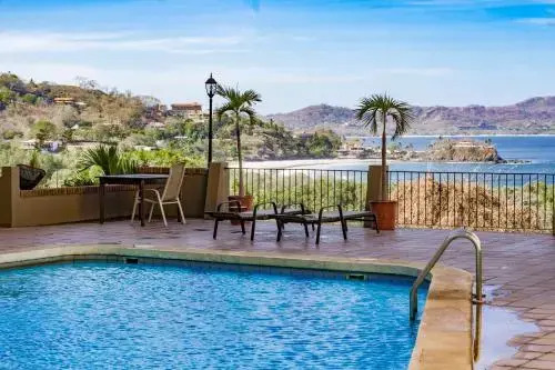 Ocean View - Fully Furnished Studio Perfect for Couple