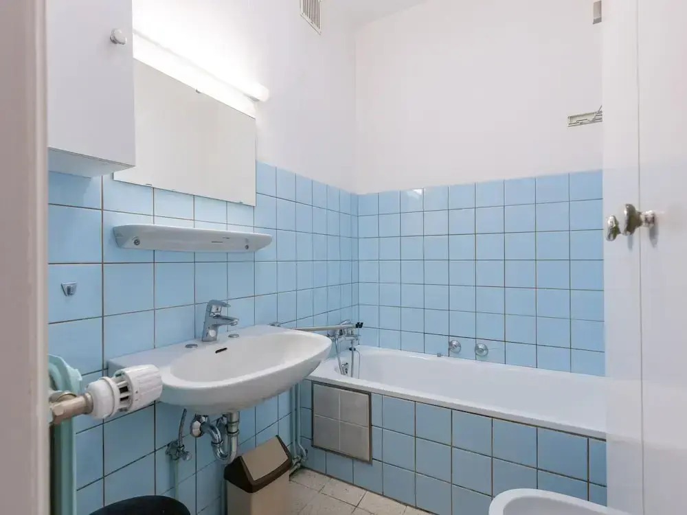 Ground Floor Apartment With sea View and Garage