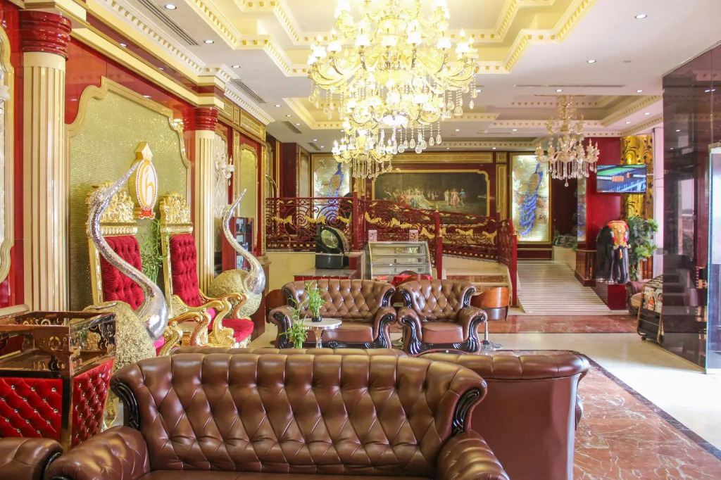 OYO 137 Clifton International Hotel