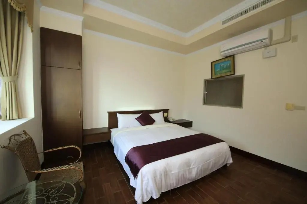 Yotai Spring Guest House