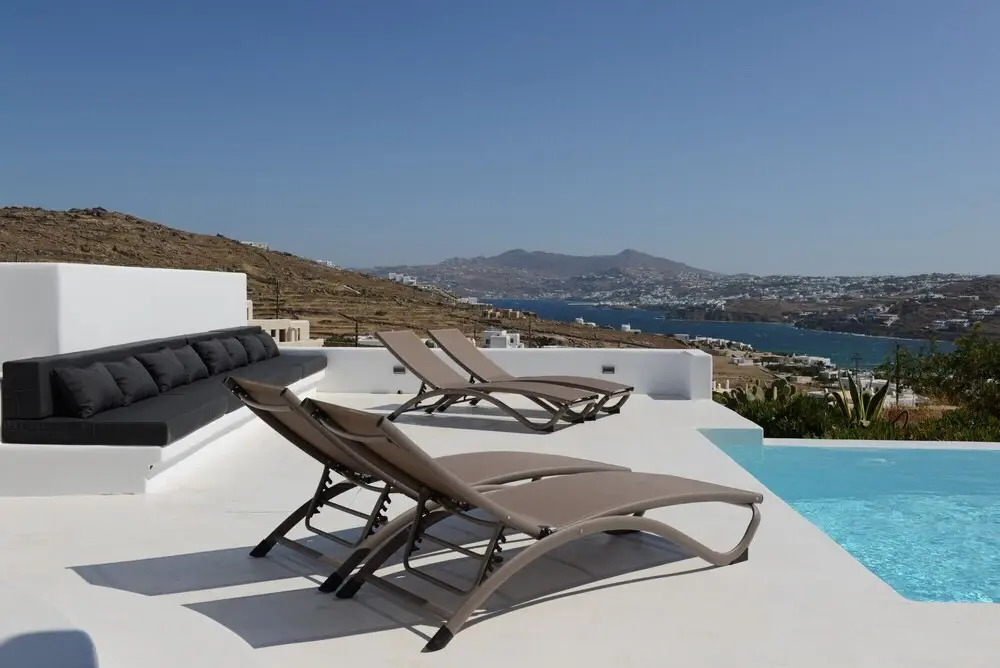 Villa Pearl 3 Bedroom Villa in Ornos With Private Pool