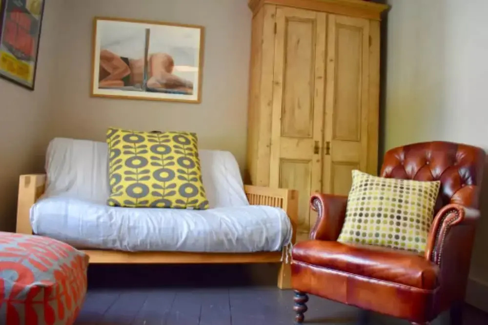2 Bedroom Central Maisonette Apartment
