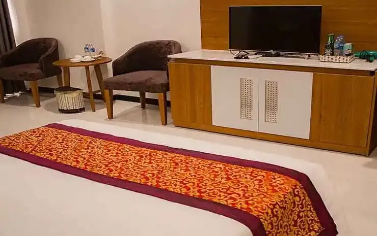 KHÁCH SẠN SAO MAI