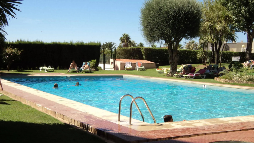 Parque Mourabel, Oásis Village & Pé do Lago