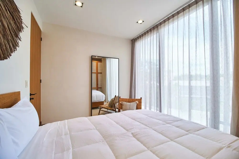Pure Condos 304 By Lockey