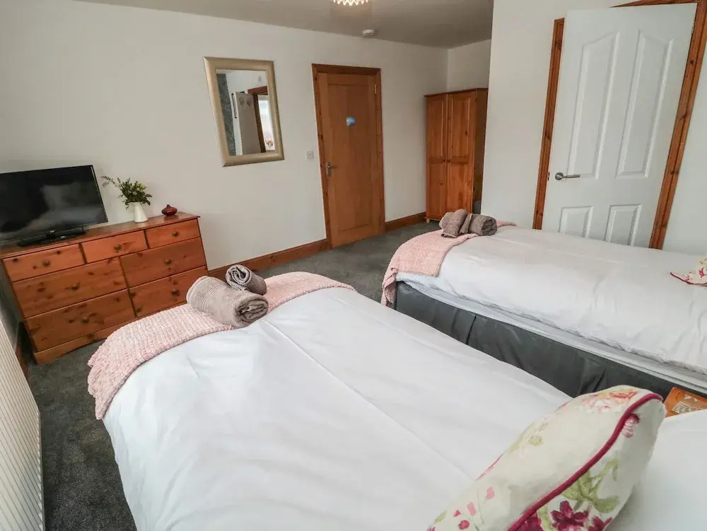 Waters Edge Holiday Home