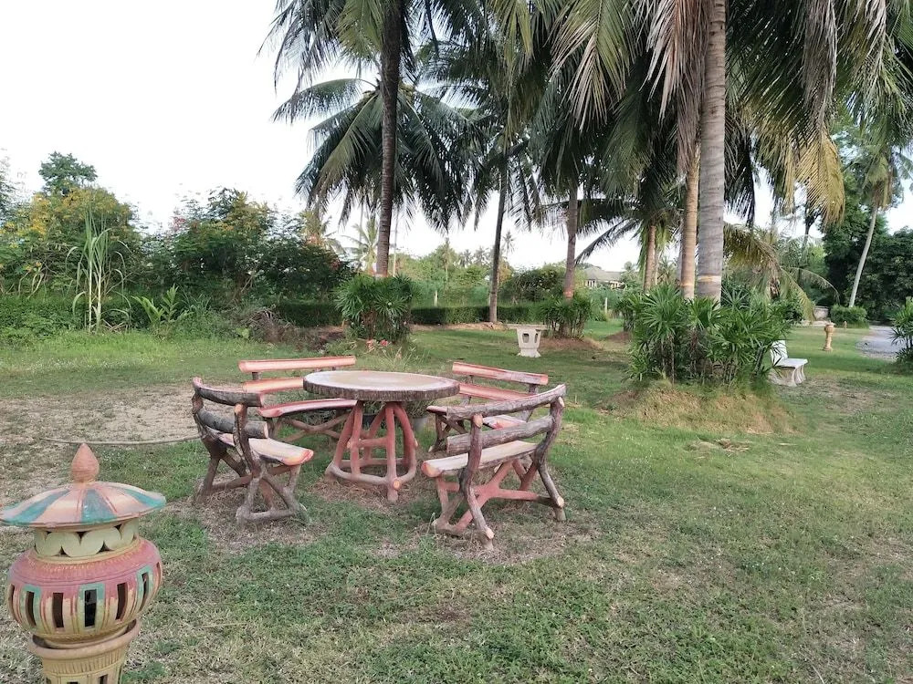 Yoo Sabai Resort