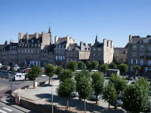 Le Médiéval - Hôtel Le Challonge