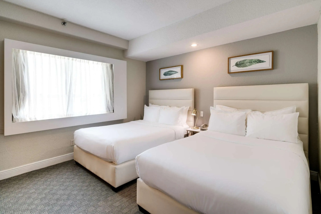 Crest Hotel Suites