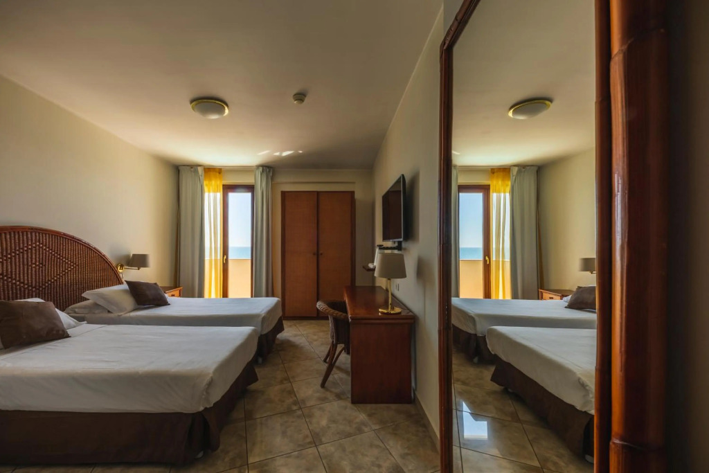 Apulia Hotel Taranto Ara Solis