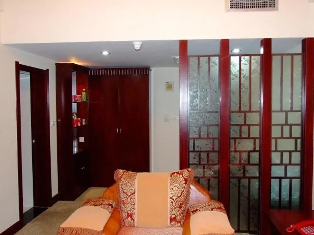 Kunming Jinggu Hotel