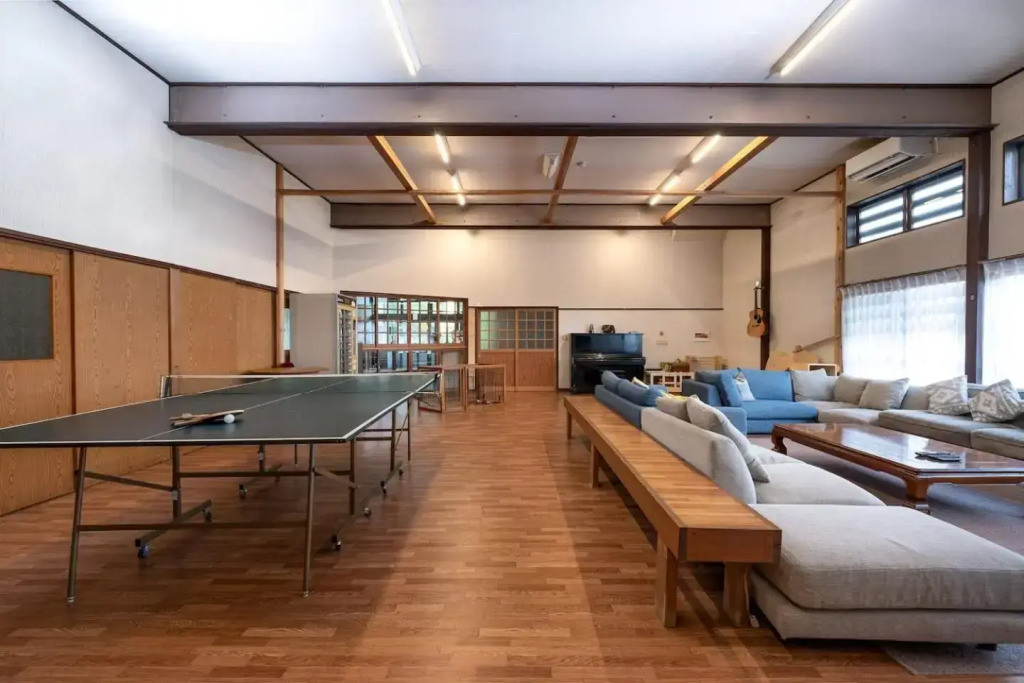 Hunters Gate BIG Ski In Out Lodge at Togari Onsen Kids Pets OK 24 Guests ハンターズゲートは24名まで ペットOK スキーのまま出入で大自然の中で楽しめる広いロッジ