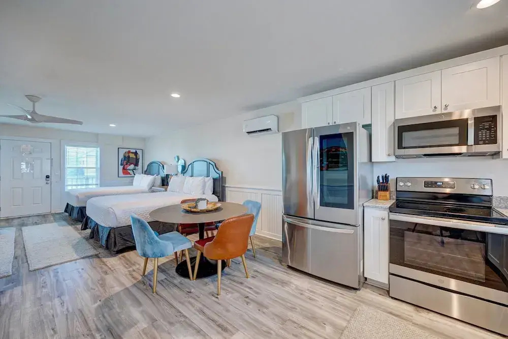 Saltwater Suites