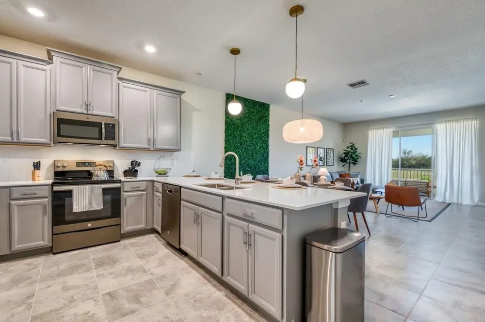 Chic 3BR Modern Condo Spacious Mickey-themed