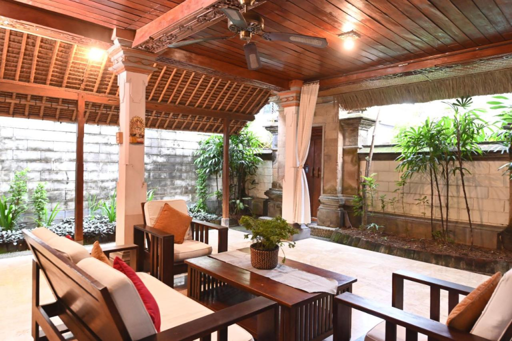Puri Dewa Bharata Hotel & Villas