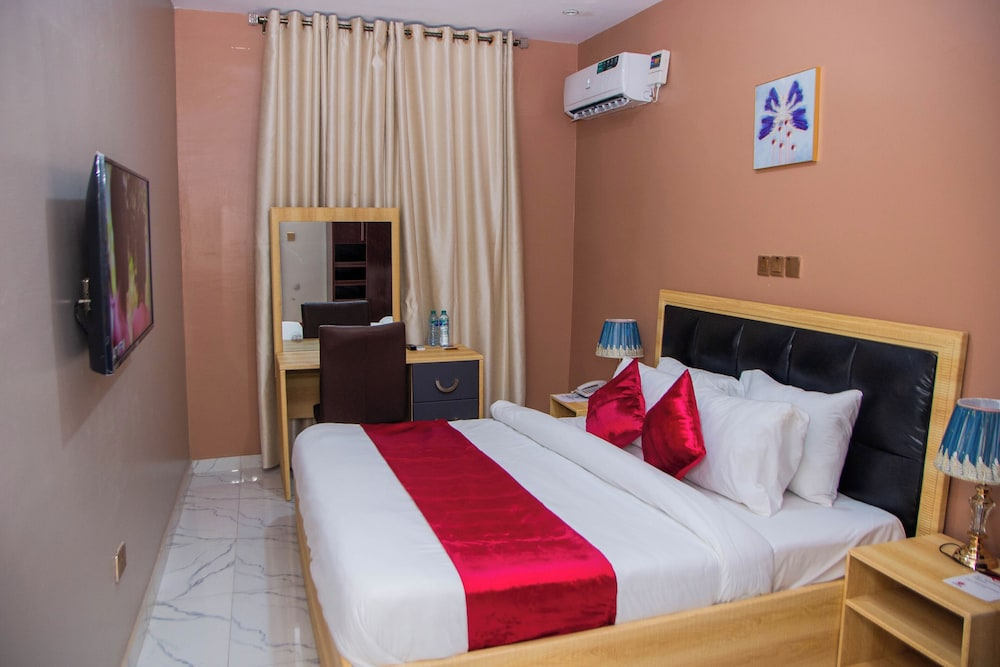 Daystar Luxury Homes and Suites
