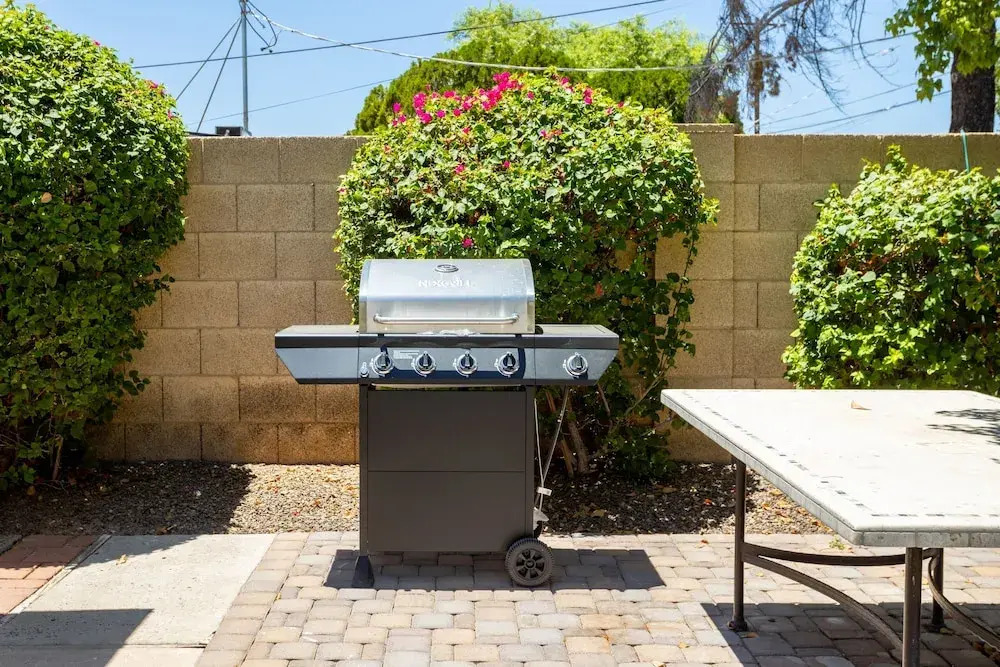 Central & Contemporary Getaway W/ Backyard Oasis 4 Bedroom Home