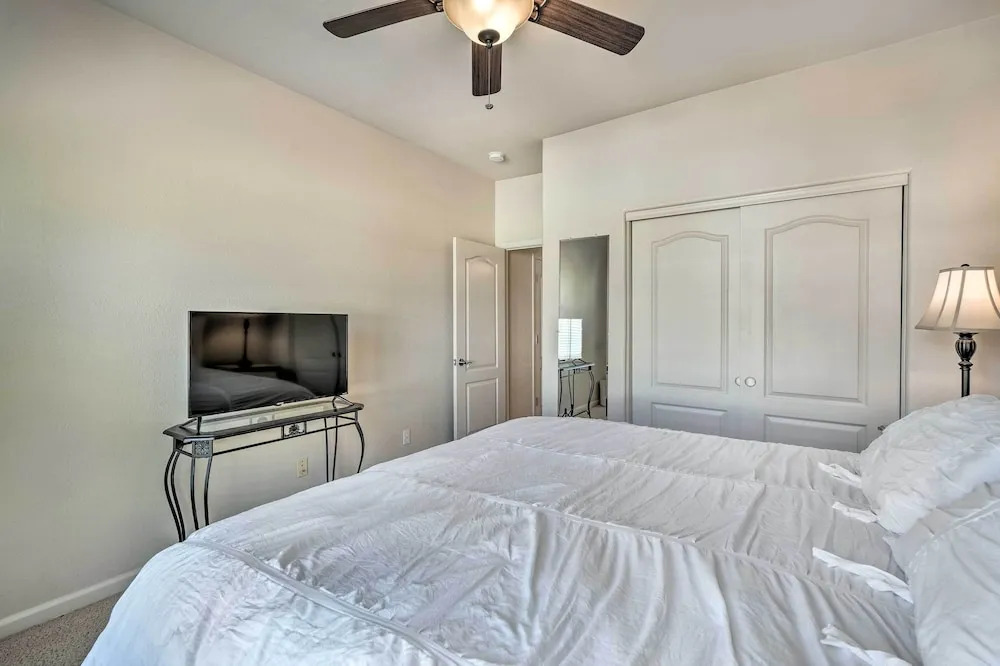 Walk to Community Pool: Goodyear Desert Oasis