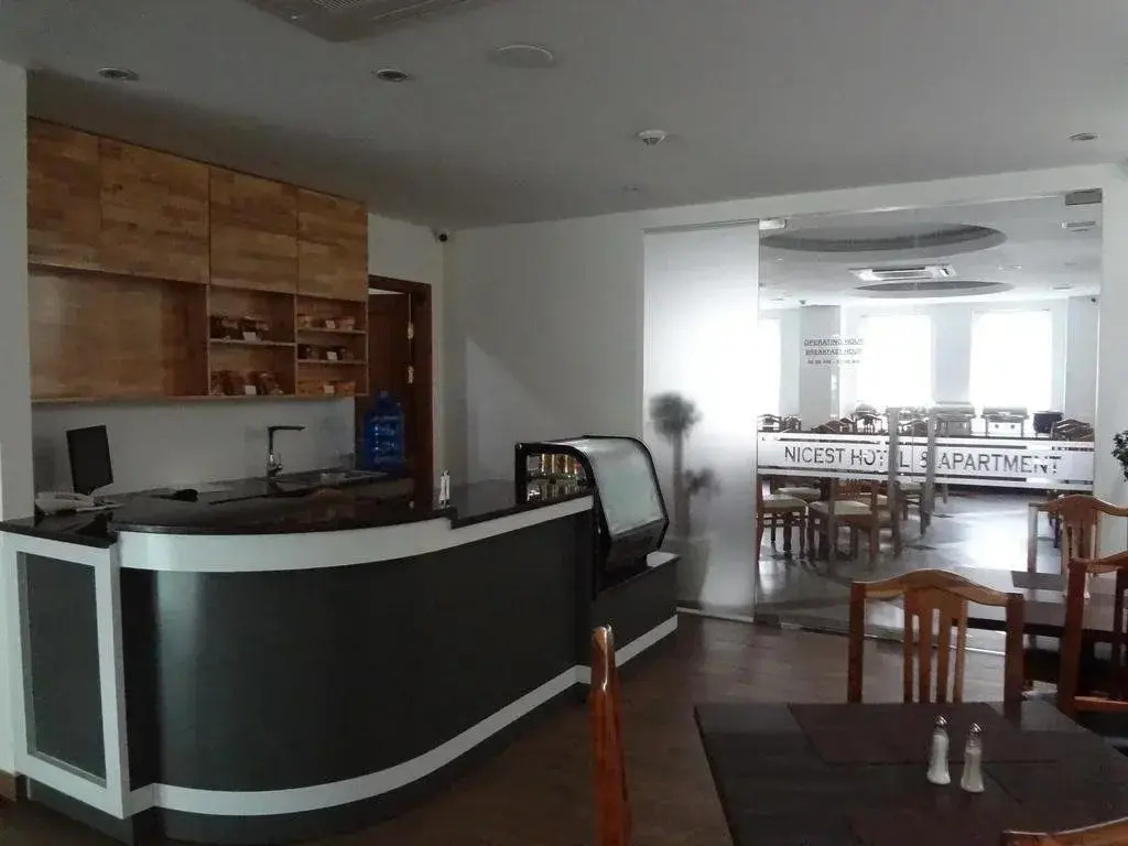 Hotel 365
