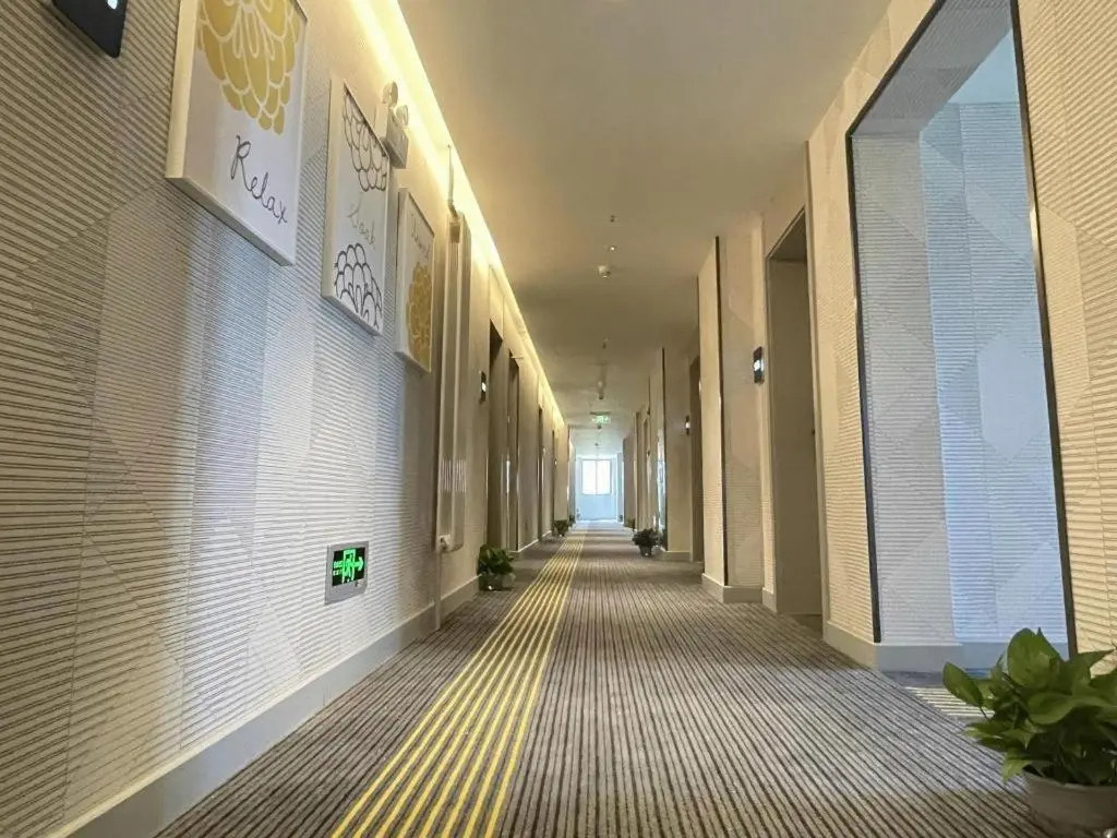 7Days Inn Hotel (Beijing Wukesong Haidian Wuluju Subway Station)