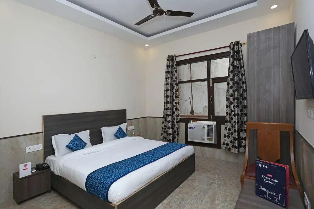 OYO Townhouse 782 Hotel kalinga Sector 66