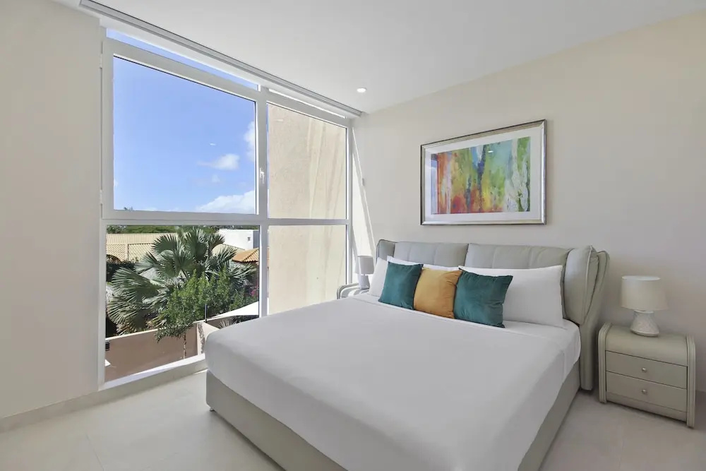 Aracari Residences by Bocobay - Luxury Condos 5 min Walk to Ritz and Palm Beach