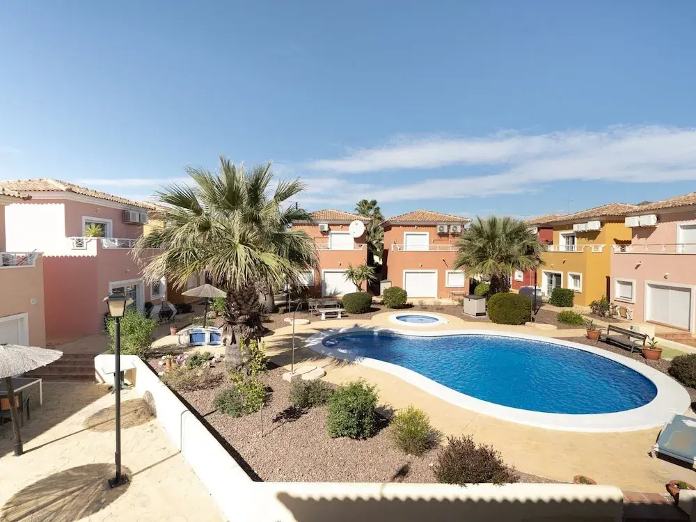 Serene Holiday Home in Baños y Mendigo With Swimming Pool