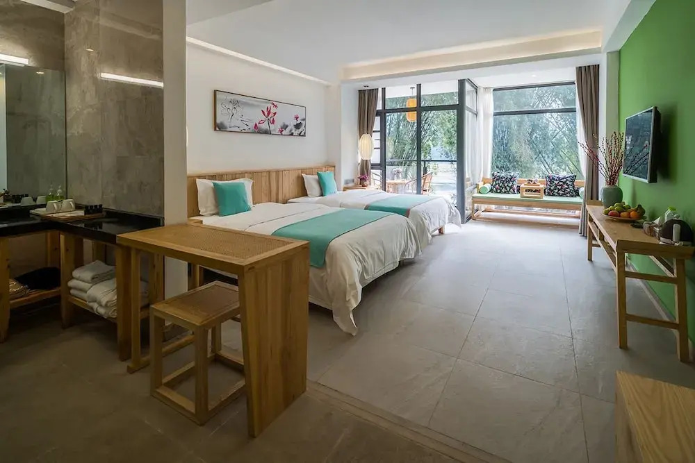 CTN LiRiver Boutique Hotel