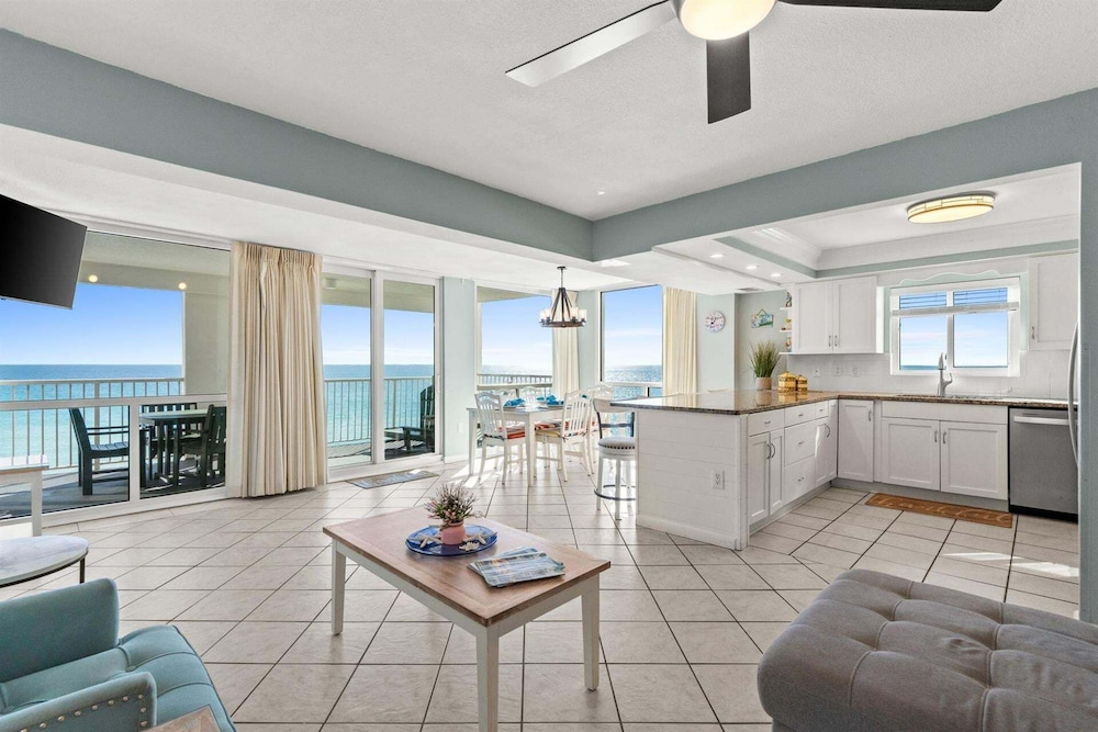 Shoreline Towers 1051 3 Bedroom Condo
