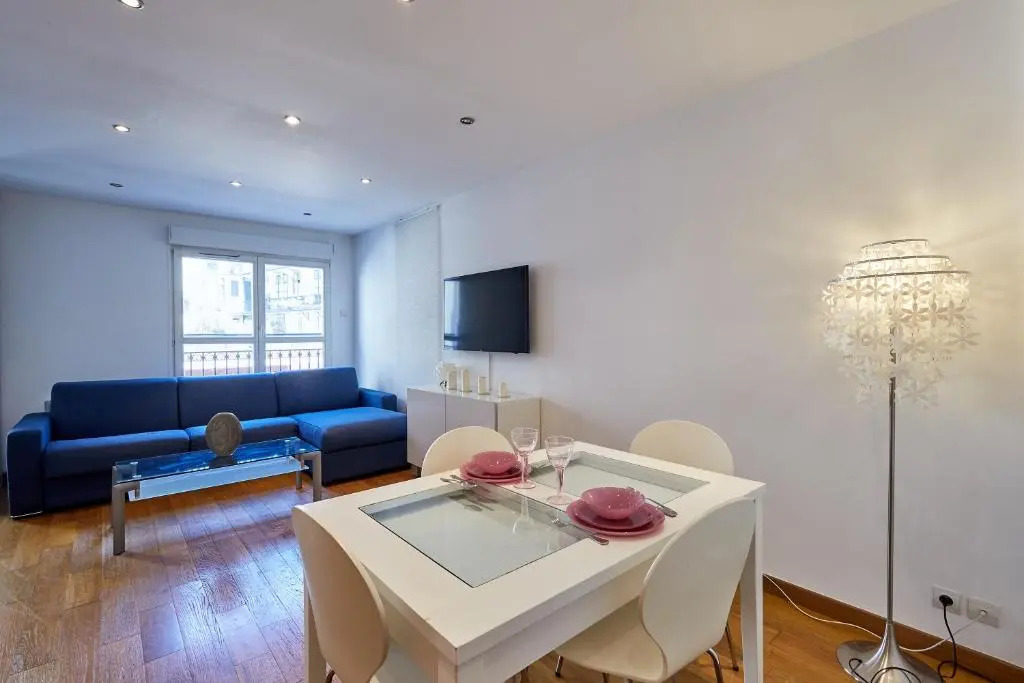 401 Suite Martine