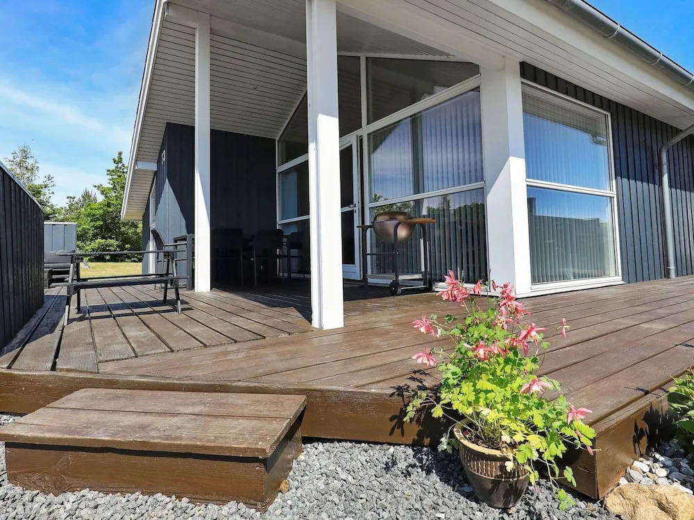 8 person holiday home in Otterup-By Traum