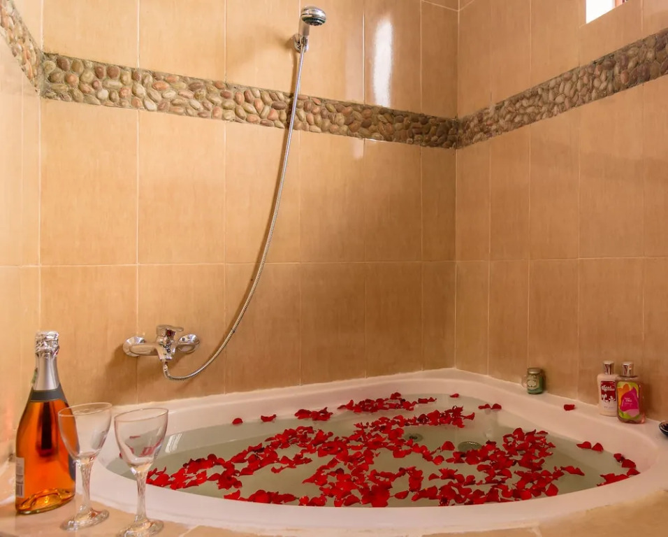 Rayan Apartments & Safaris