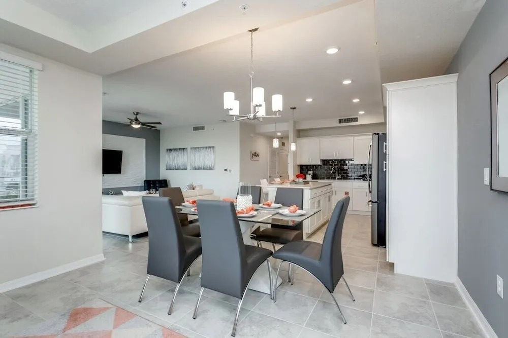Beautiful 2 Bdrm 2 BA Condo