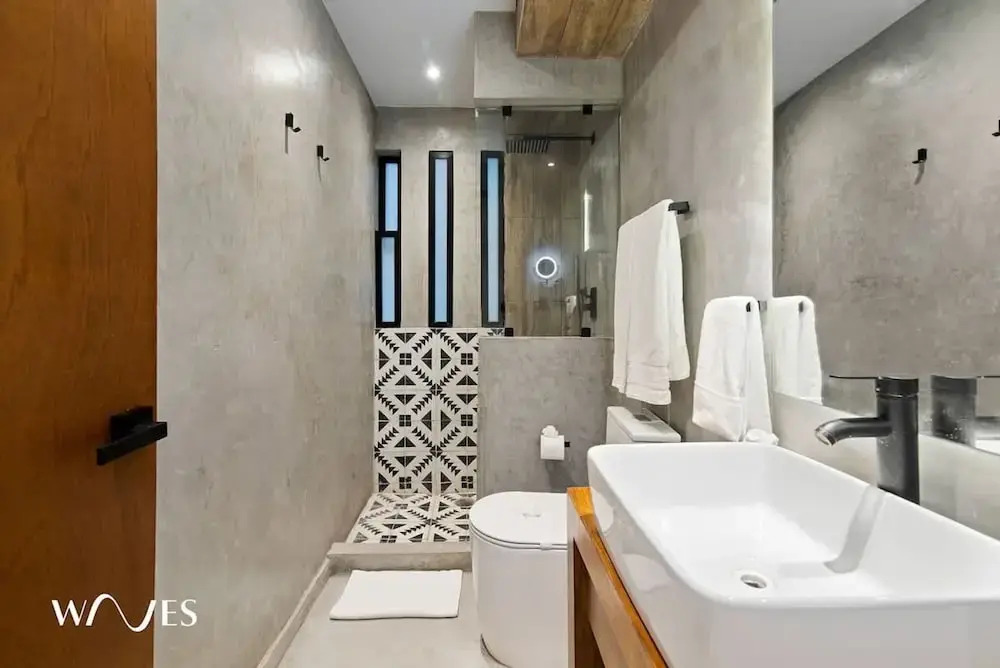 Ocean Breeze Loft Steps Away From Hotel Zone