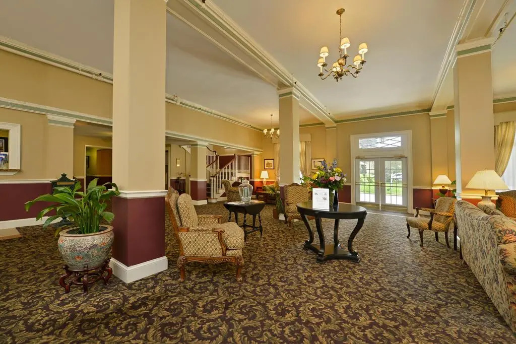 Bar Harbor Inn and Spa