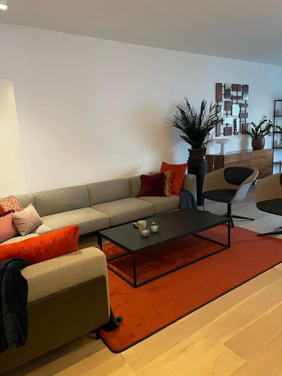 La Petite For t Design Flat in Antwerp City